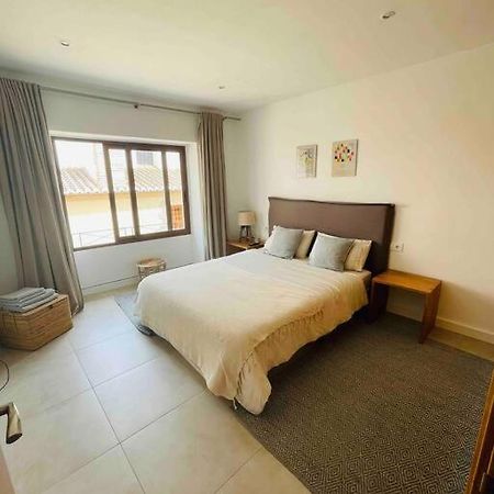 Attic Apartment In Old Town 데니아 외부 사진
