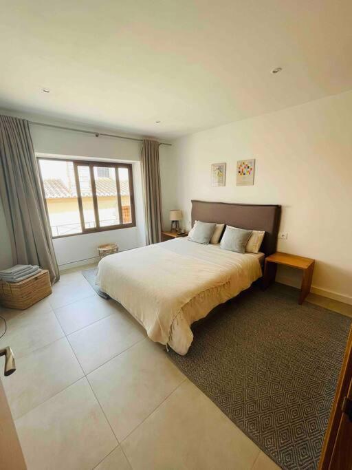 Attic Apartment In Old Town 데니아 외부 사진