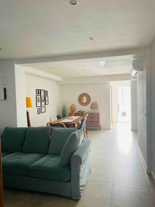 Attic Apartment In Old Town 데니아 외부 사진