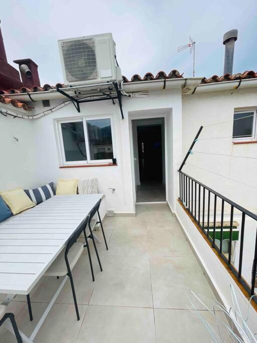 Attic Apartment In Old Town 데니아 외부 사진
